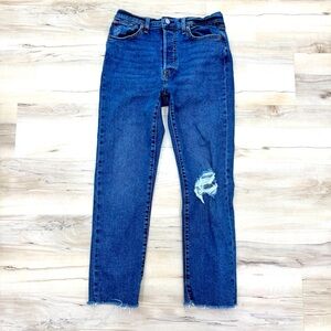 Levi’s Wedgie High Waist Straight Leg Jeans fray distressed hole in jeans Sz 30